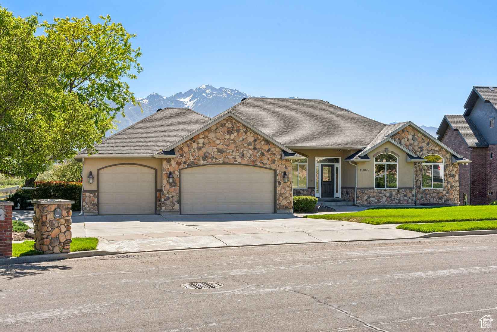 11869 S REEVES W  