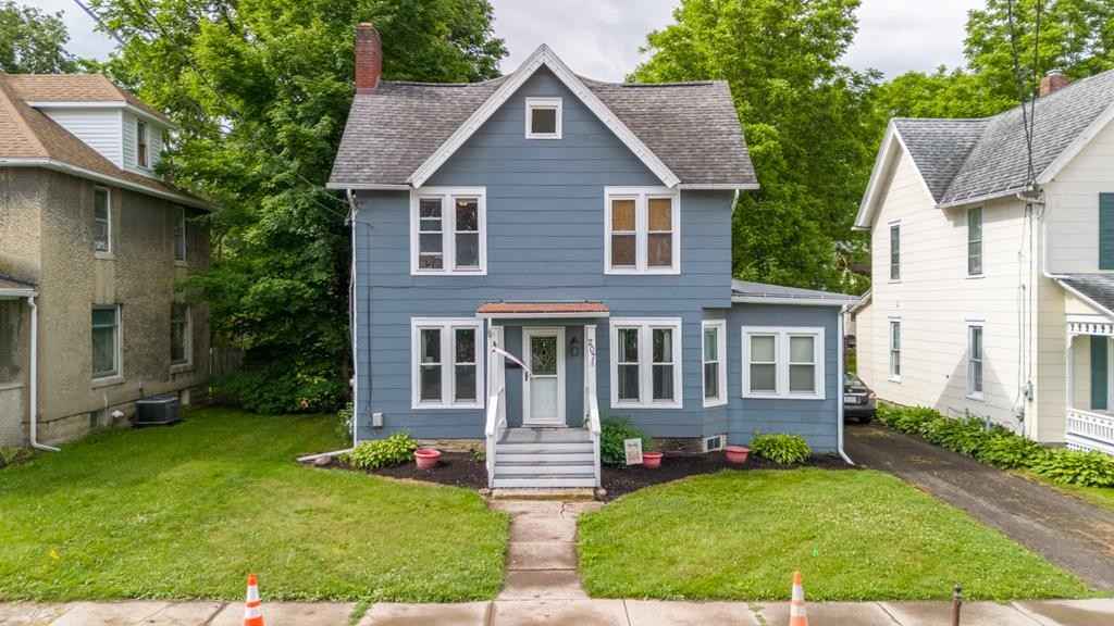 207 Clinton Ave  