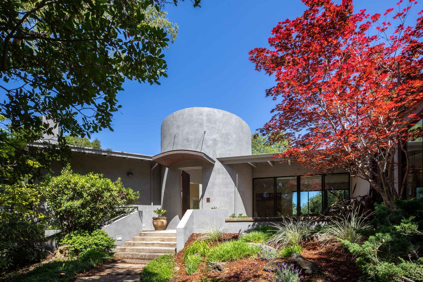 140 Degas Rd  