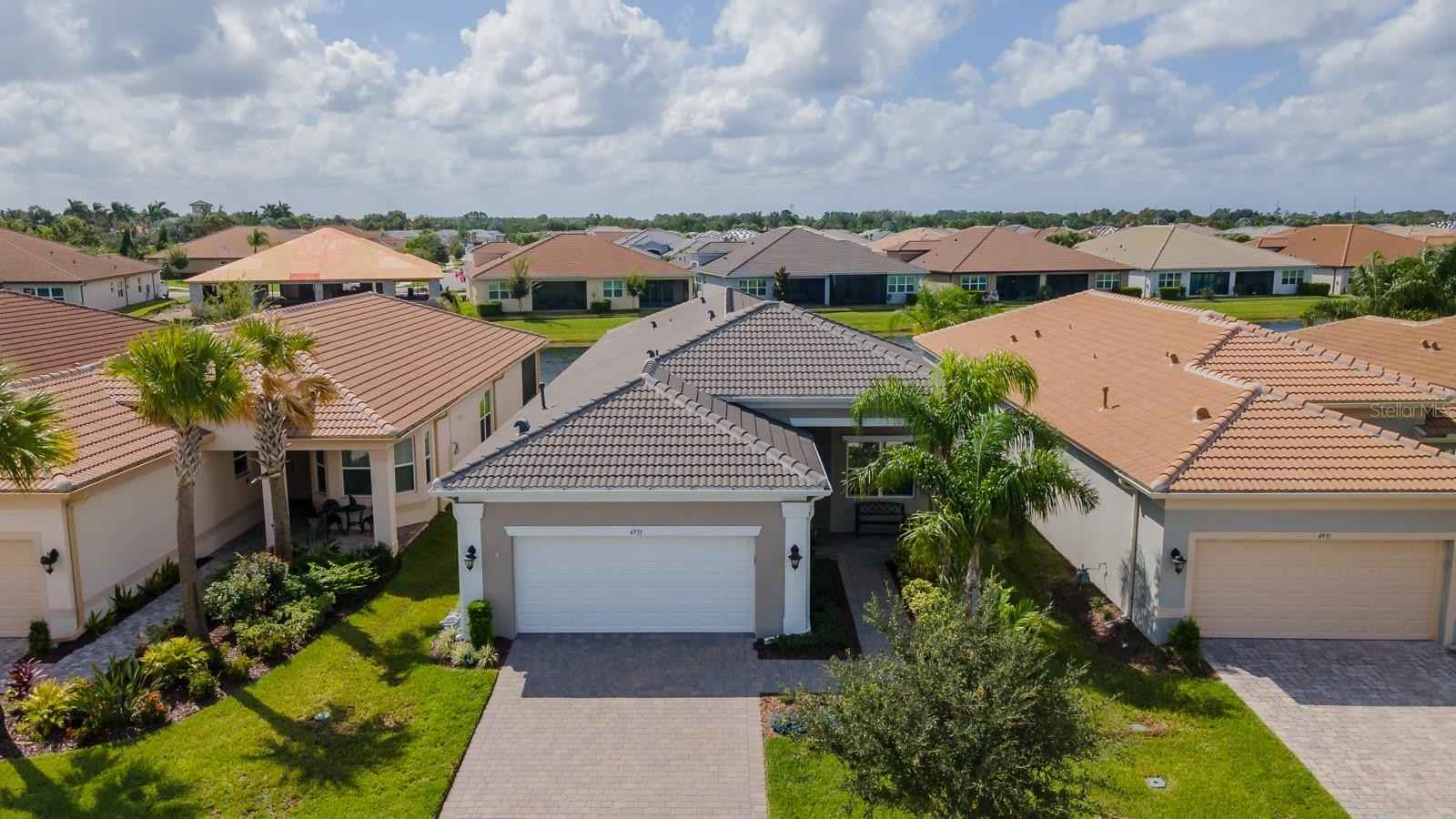 4933 SEVILLA Shrs Dr  