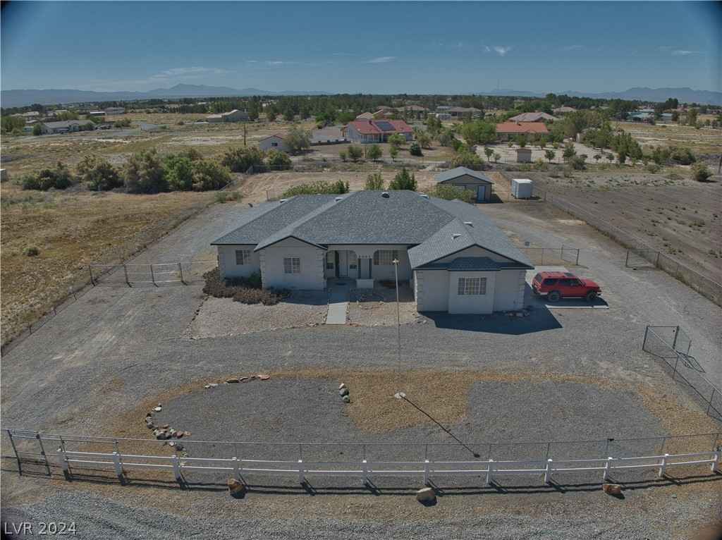 2001 Red Rock Dr  