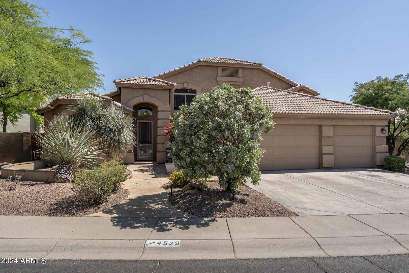 4529 E Casey Ln  