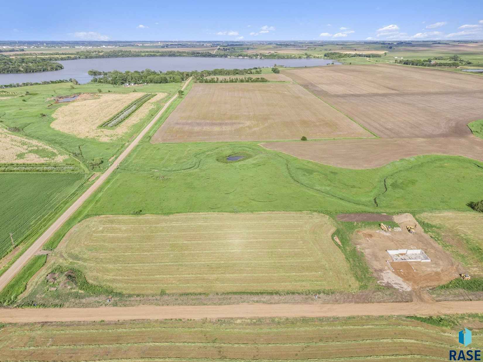 2022 Harvest Crk Ln  