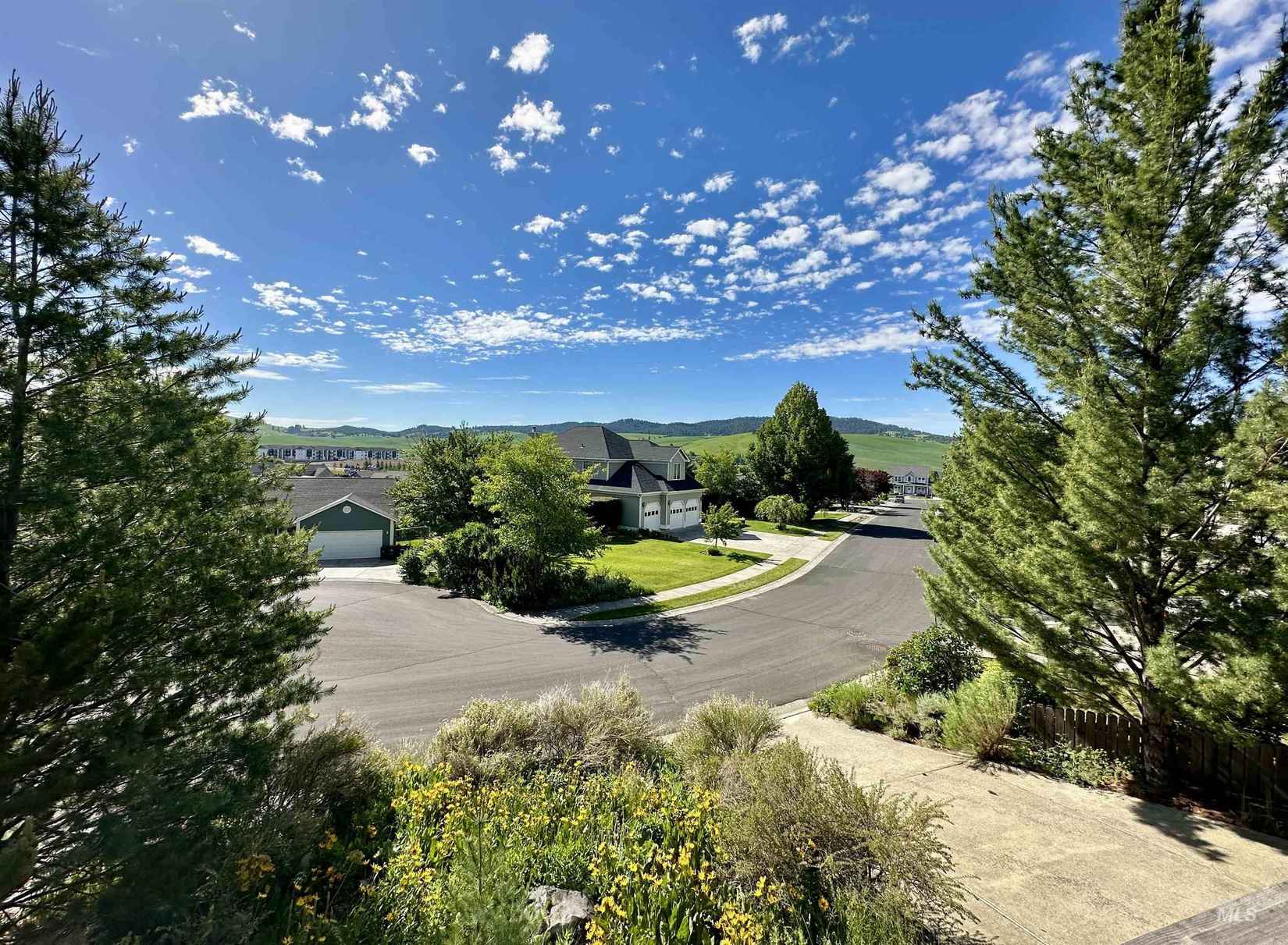 1655 Lorien Ln  