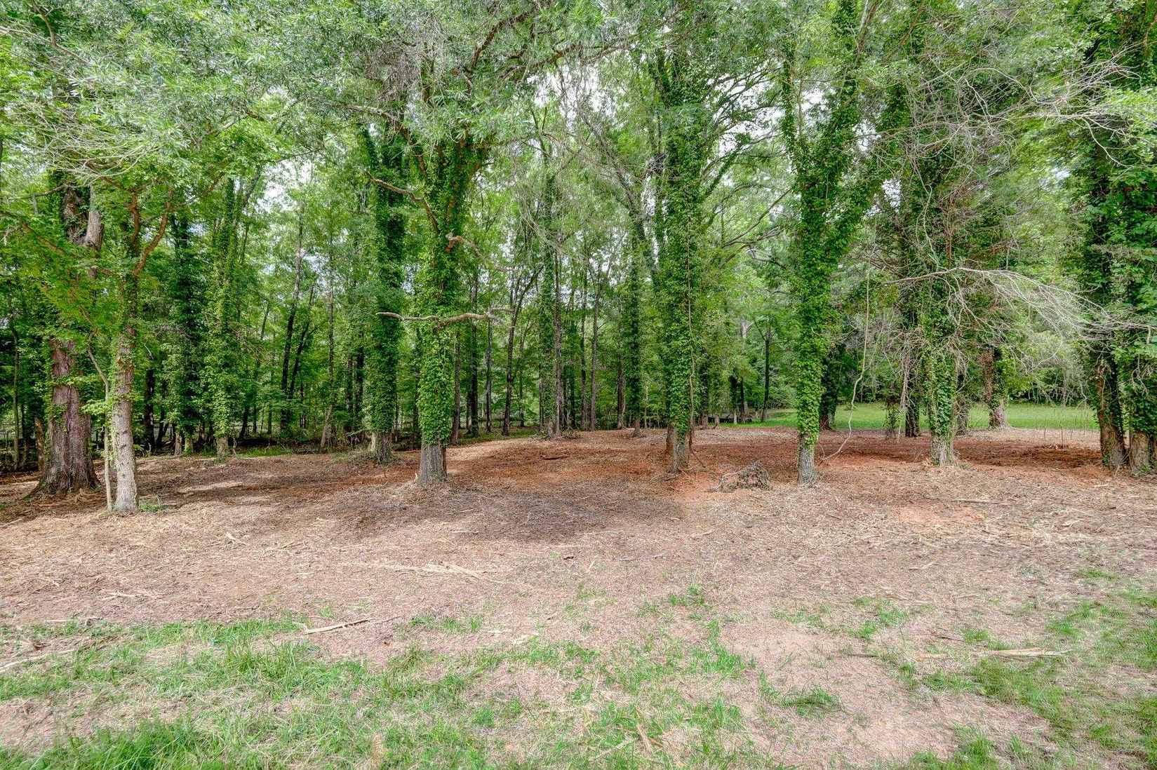 470 Greylogs Ln  