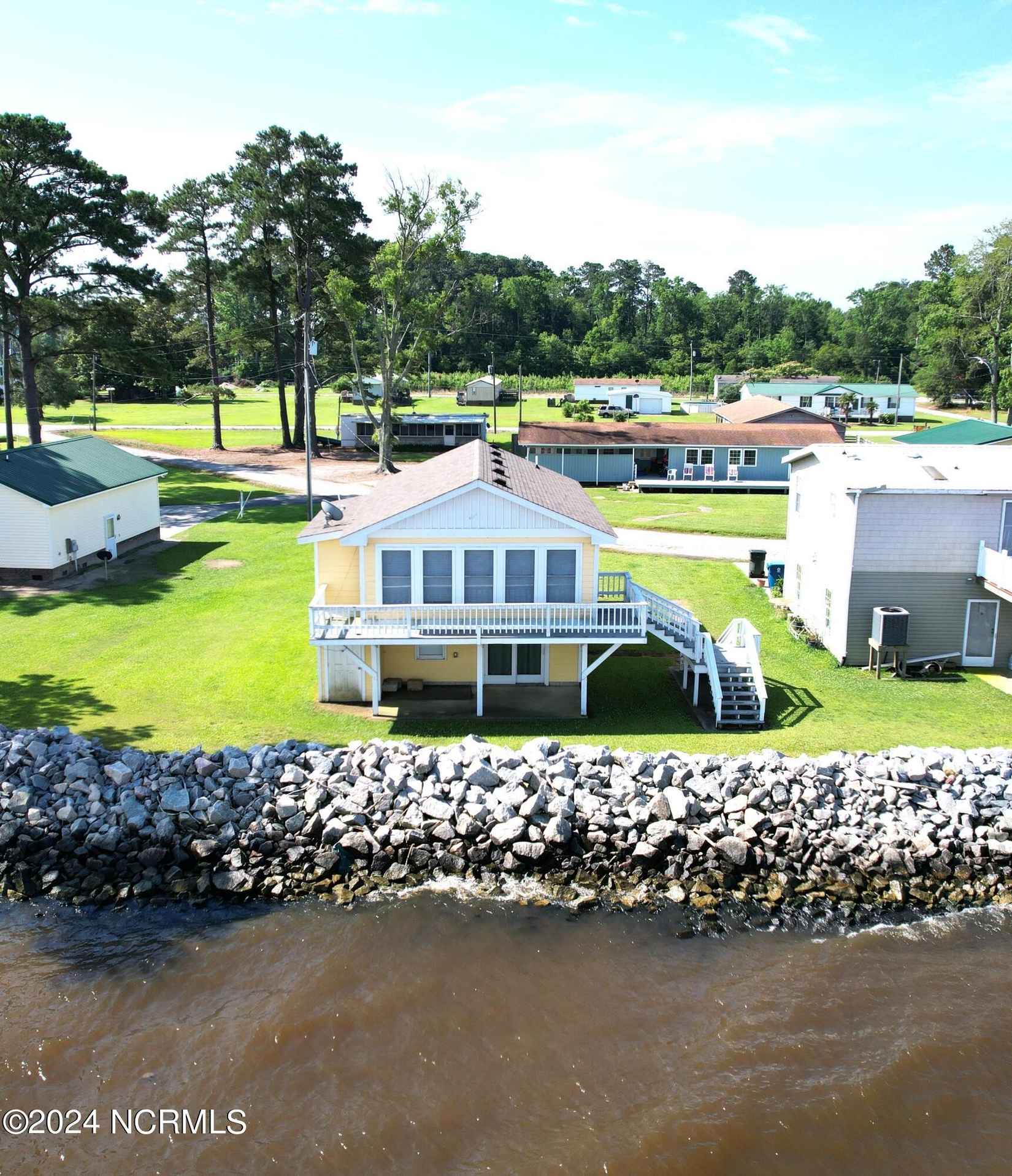 588 Bch Rd  