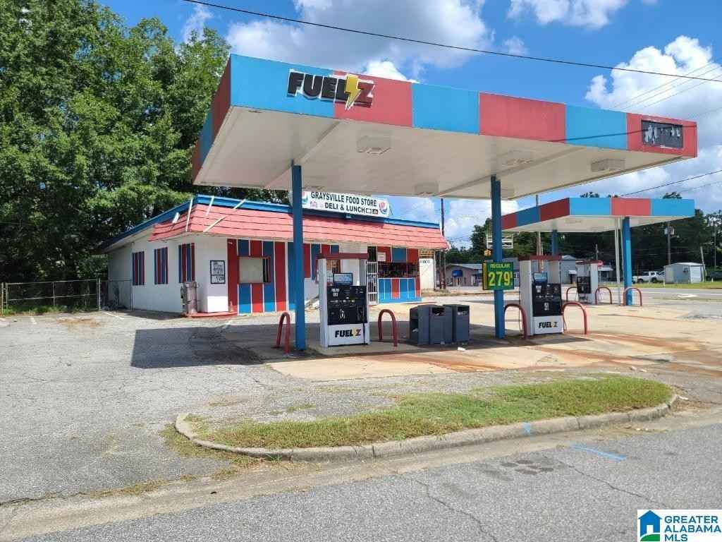 112 2ND Ave  