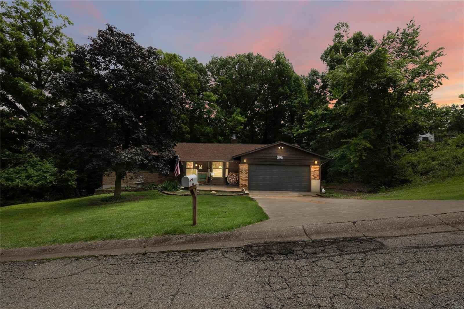 5190 North Royale Dr  