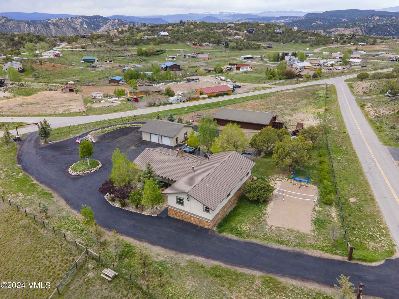 1320 Polar Star Dr  