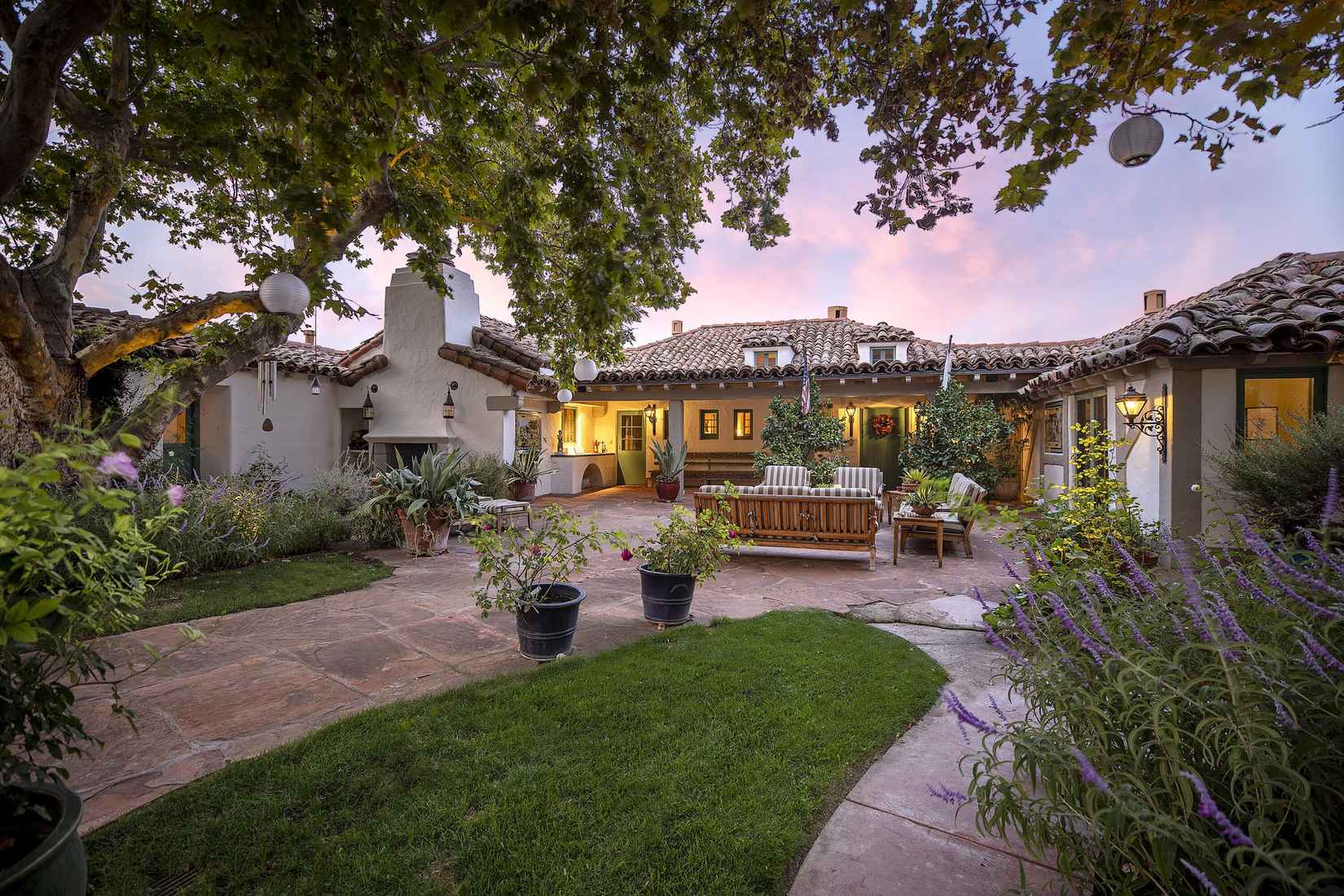 3280 Via Rancheros Rd  