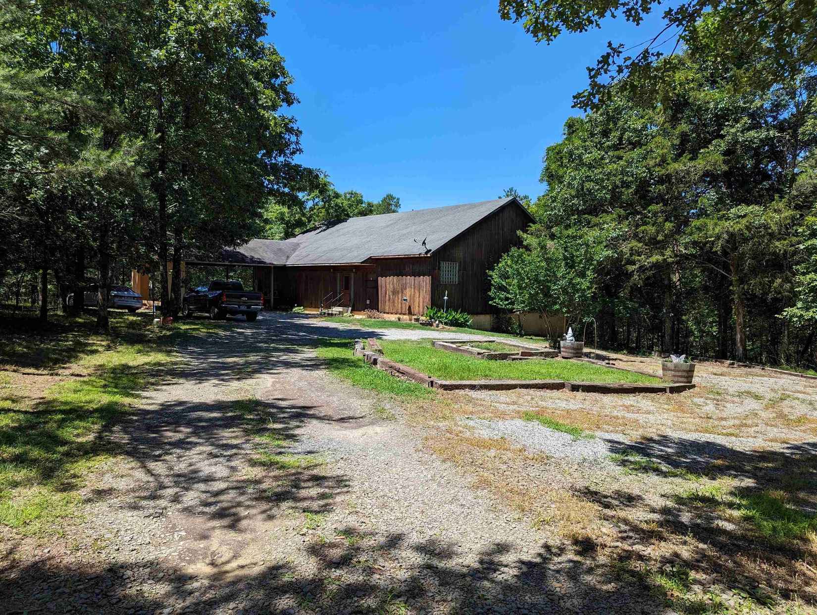 610 Liles Rd  