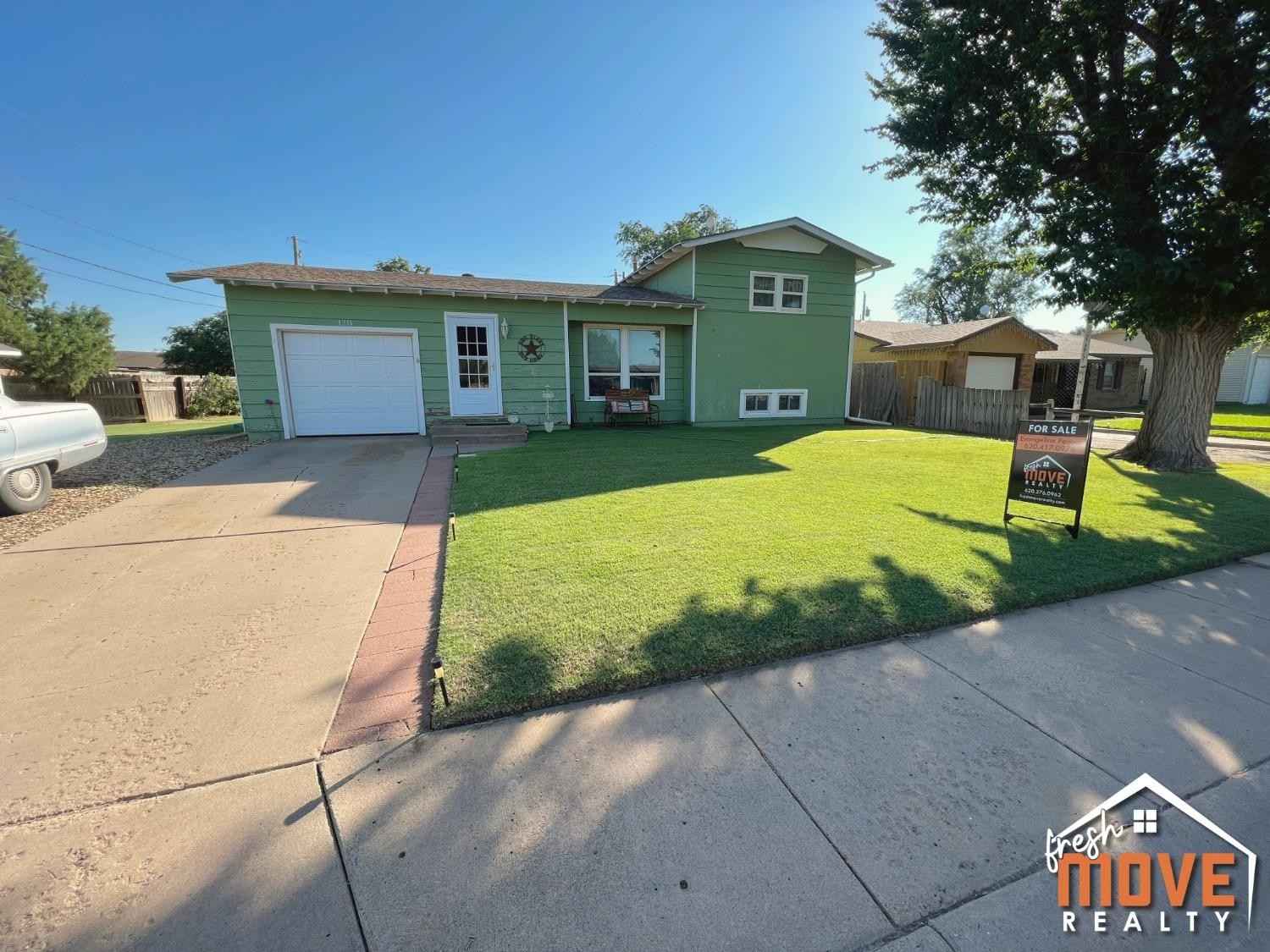 1211 Jerry St  
