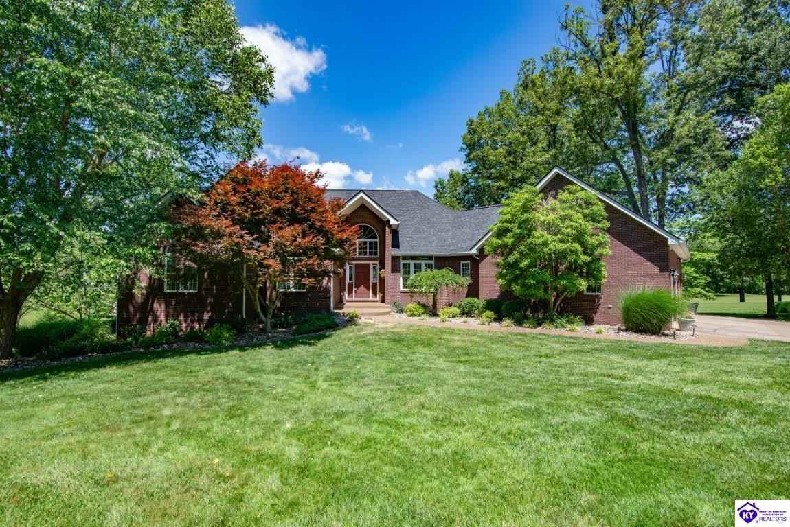 674 Hillcrest Dr  