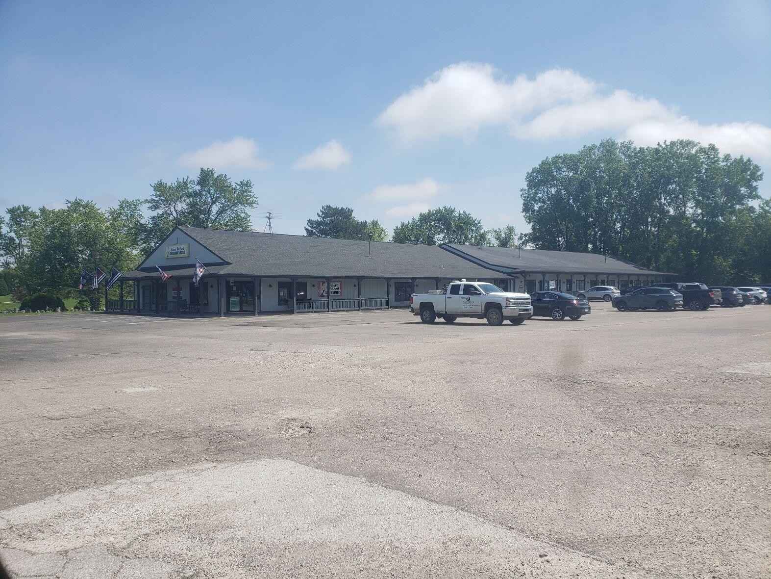3058 N State Rd ( M-15)  