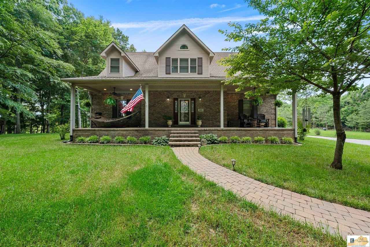 285 Moats Ln  