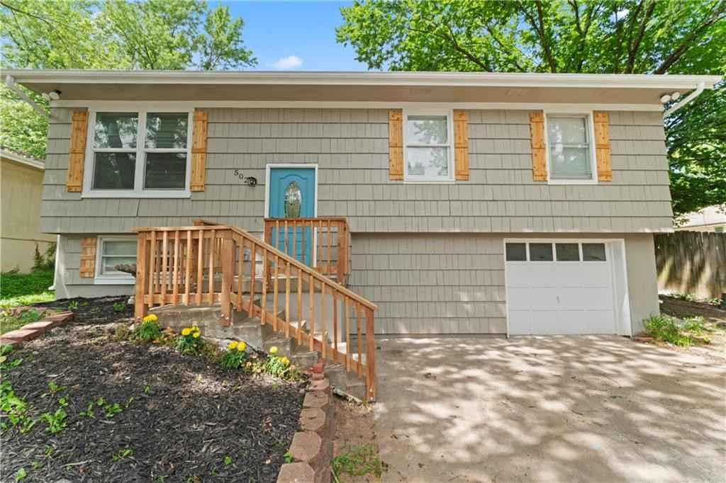 502 Lions Dr  