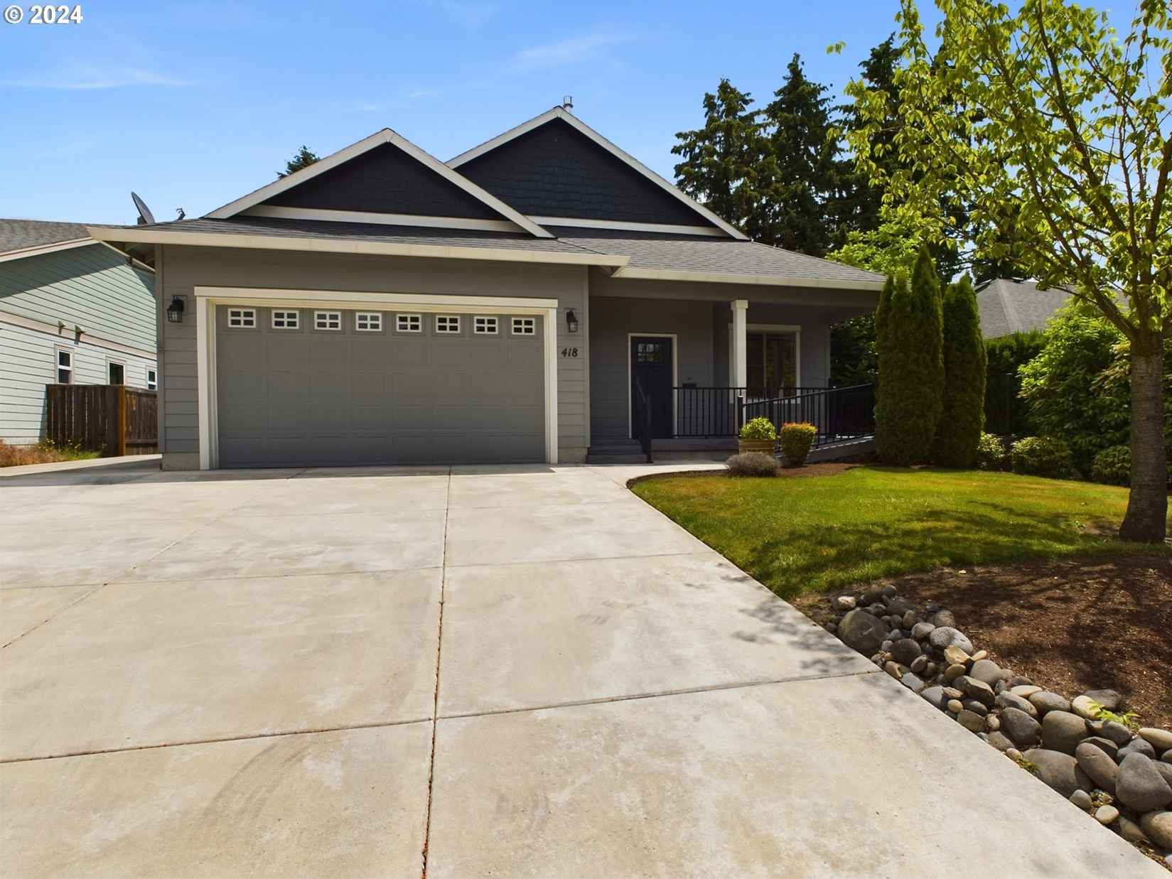 418 SE 32ND AVE  