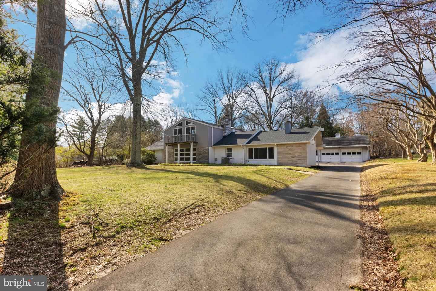 1547 E Butler Pike  