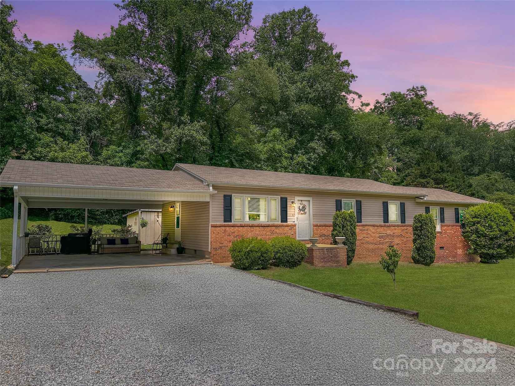 39 Elliott Rd  