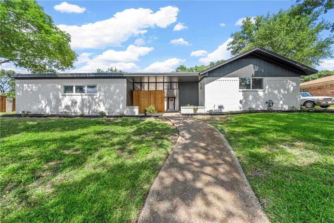849 Wooded Crst Dr  