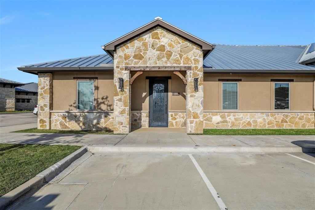 255 W Lebanon Rd  