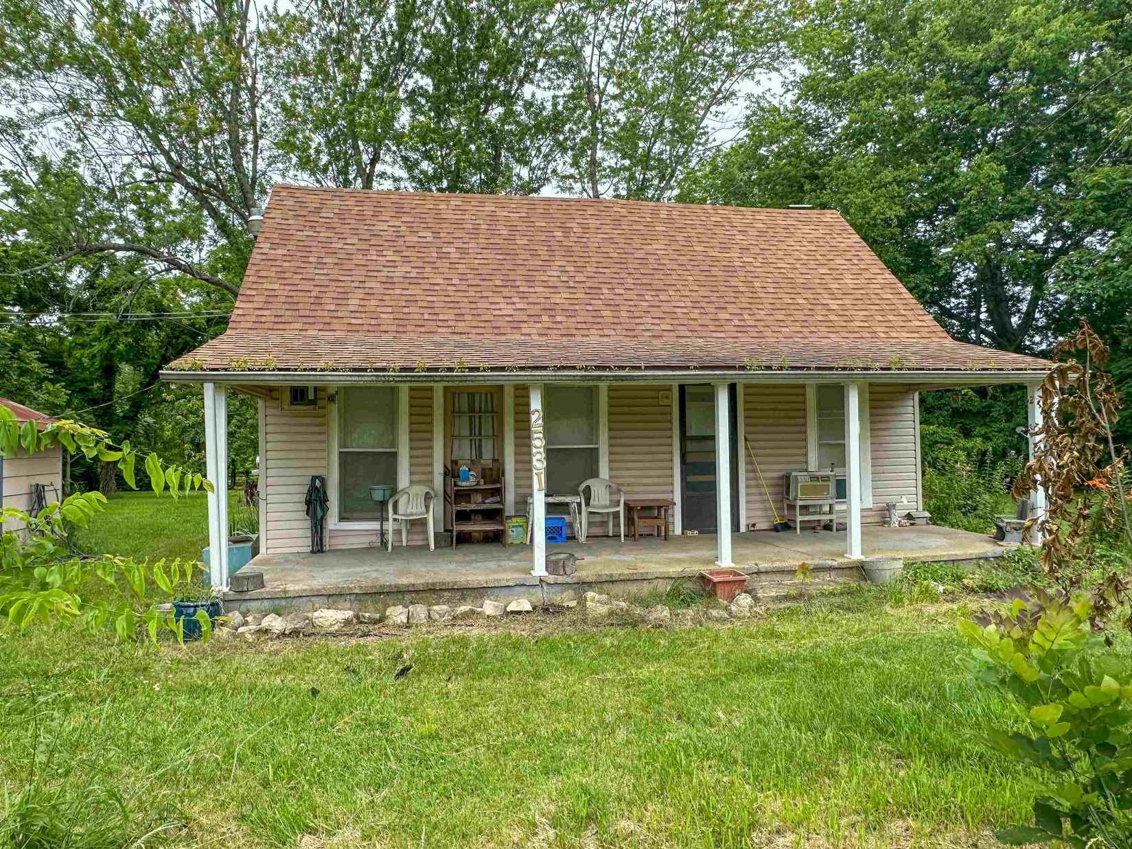 2531 Hwy 175  