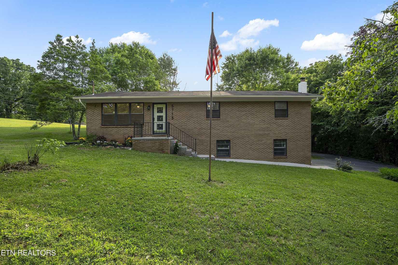 5713 Maloneyville Rd  