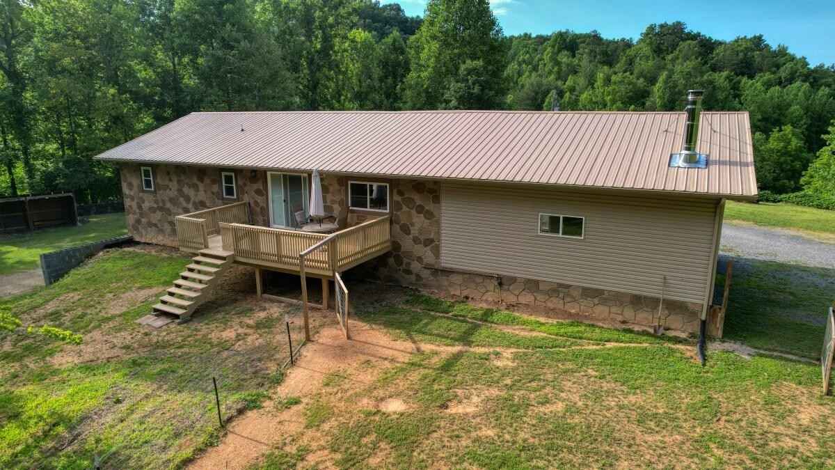 4281 Chavis Rd  