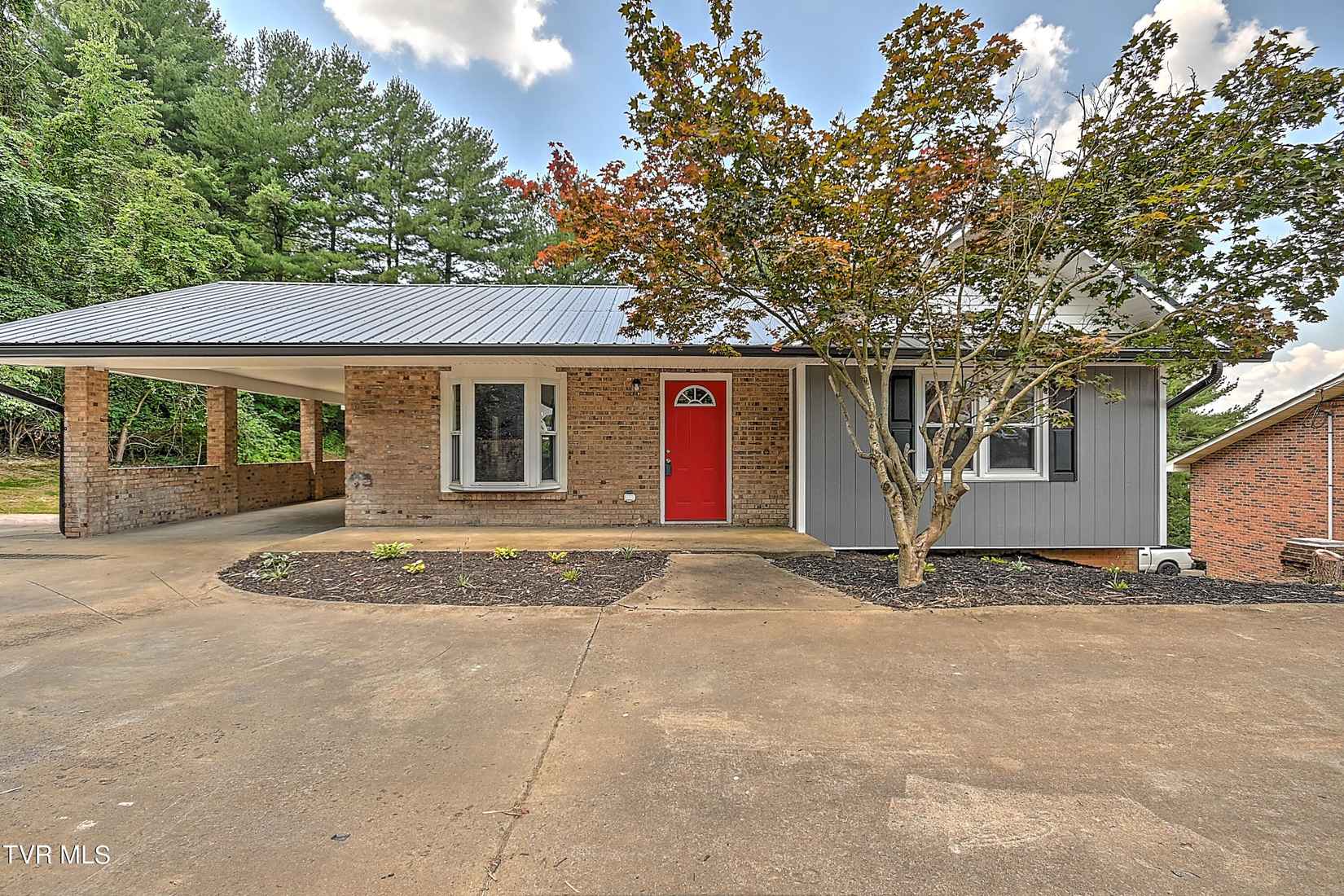 3829 Ridgeline Dr  