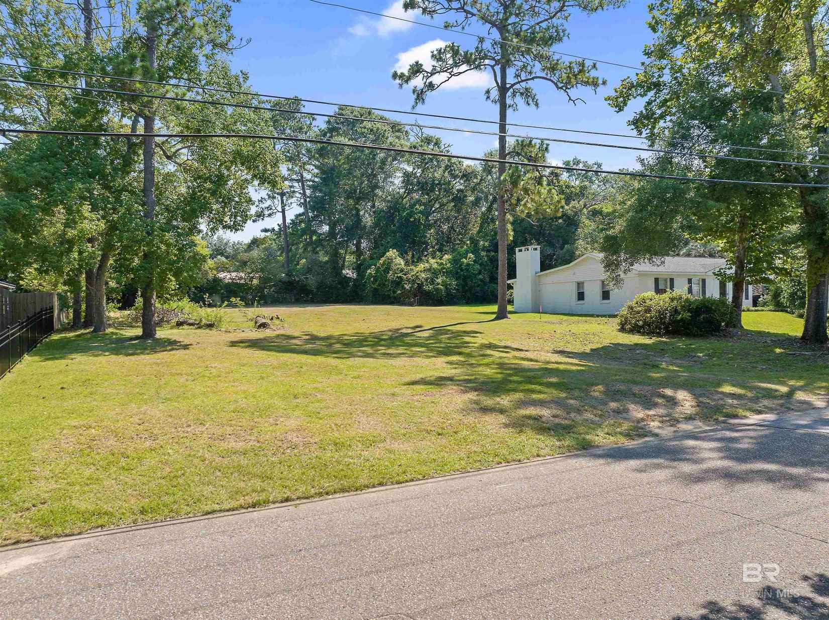 213 Fig Ave  