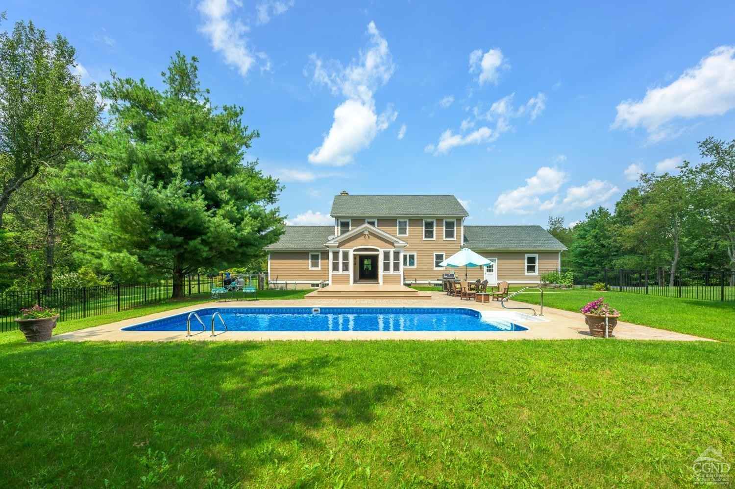 33 Wildflower Rd  