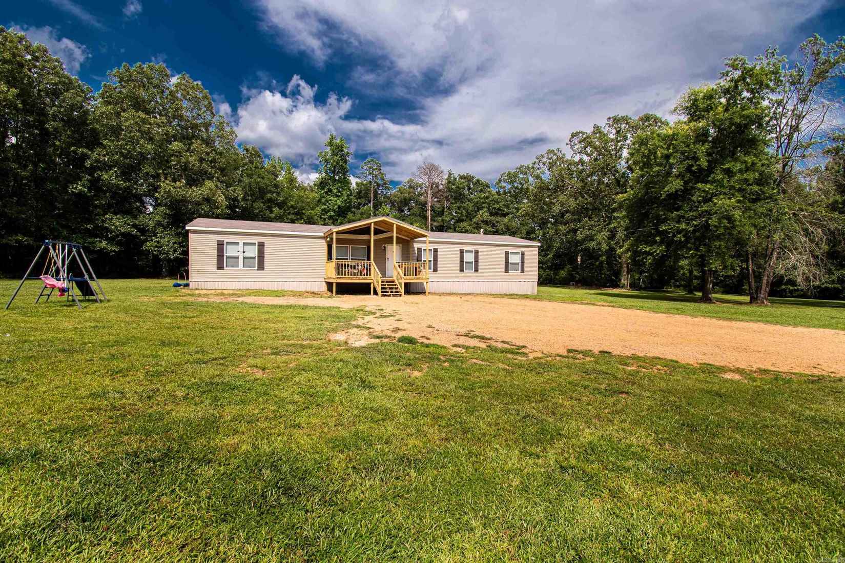 127 Victoria Dr  