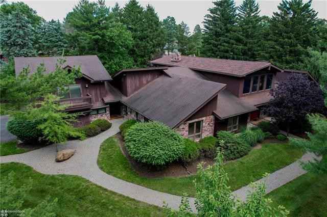 833 Yorkshire Rd  