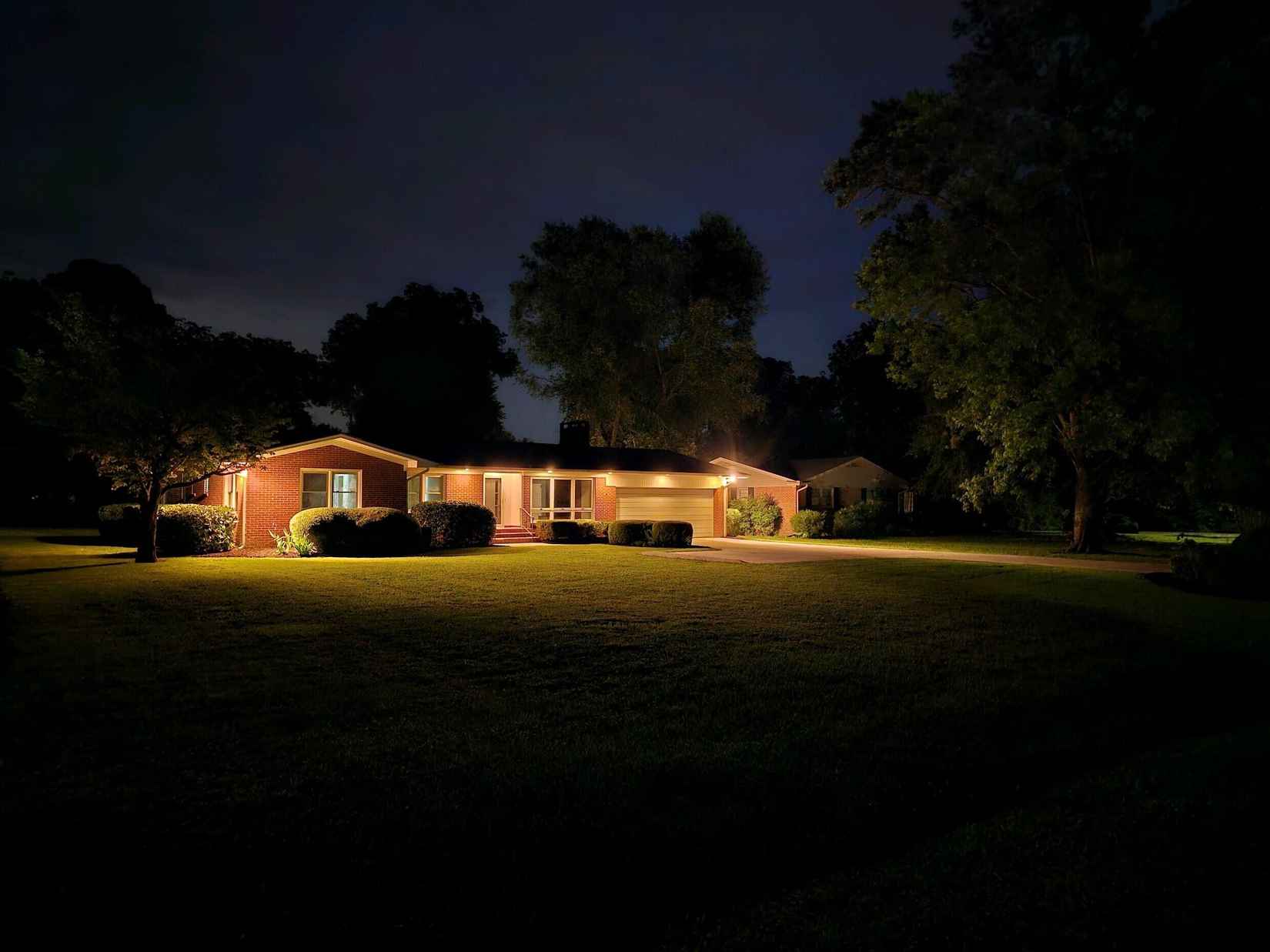 802 Dennis Ave  