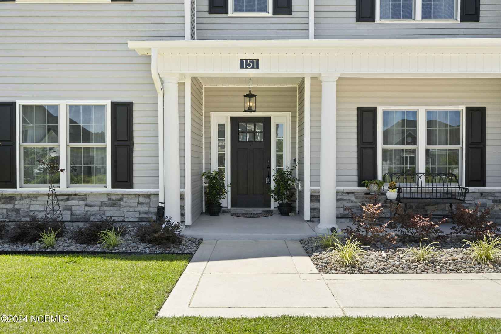 151 W Broughton Ln  