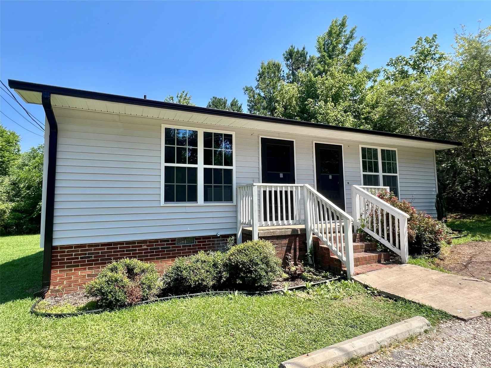 1316 - 1318 Old Landsford Rd  