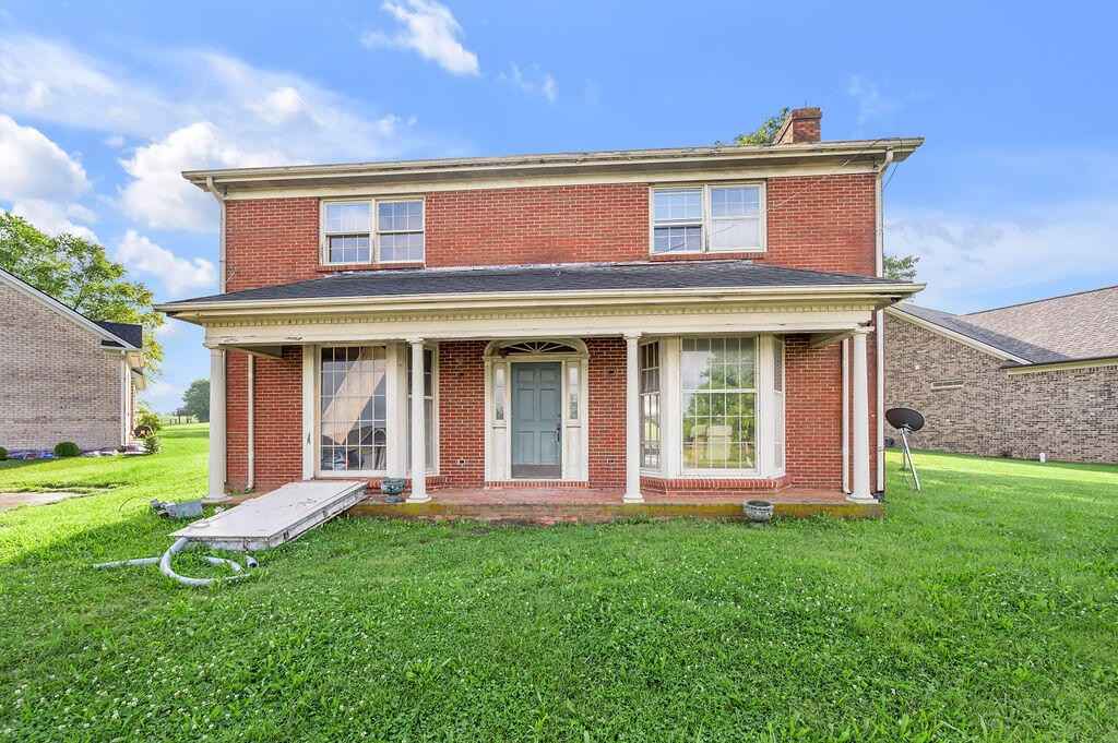 211 Ashton Oak Way  
