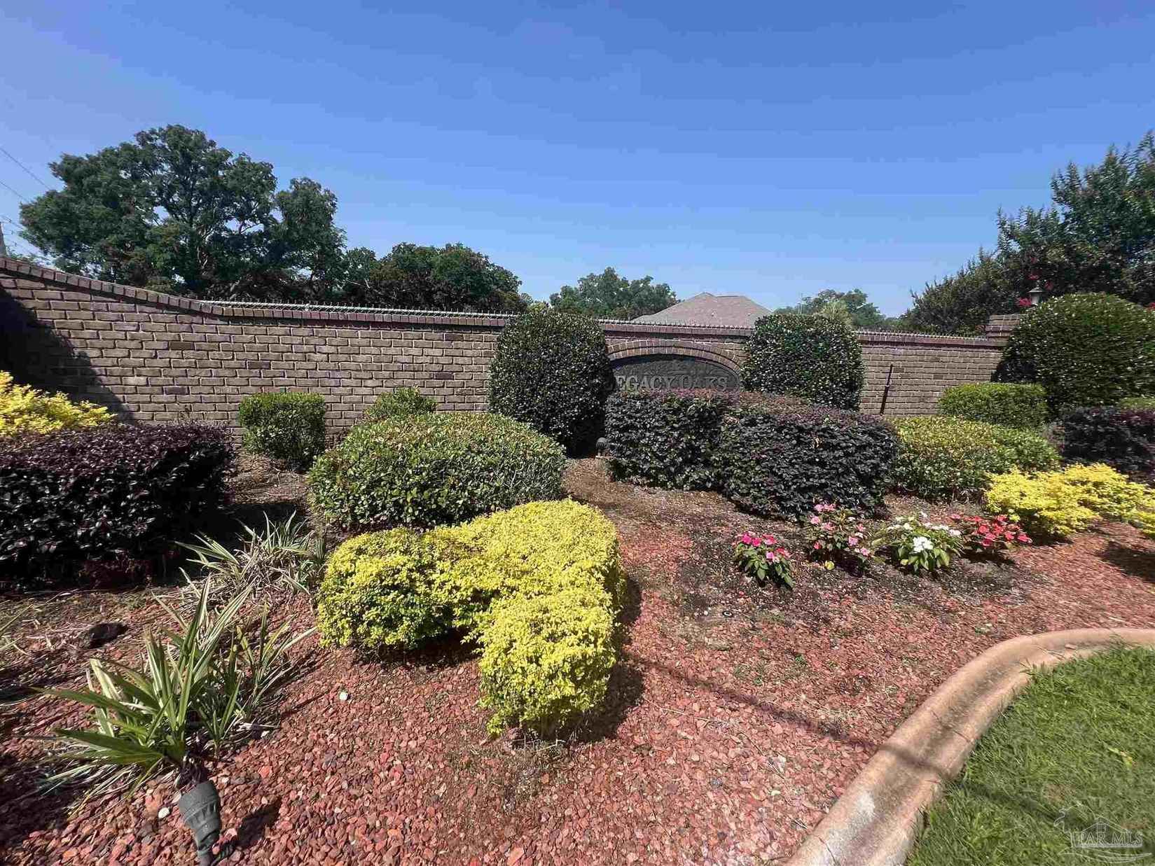 956 Legacy Oaks Dr  