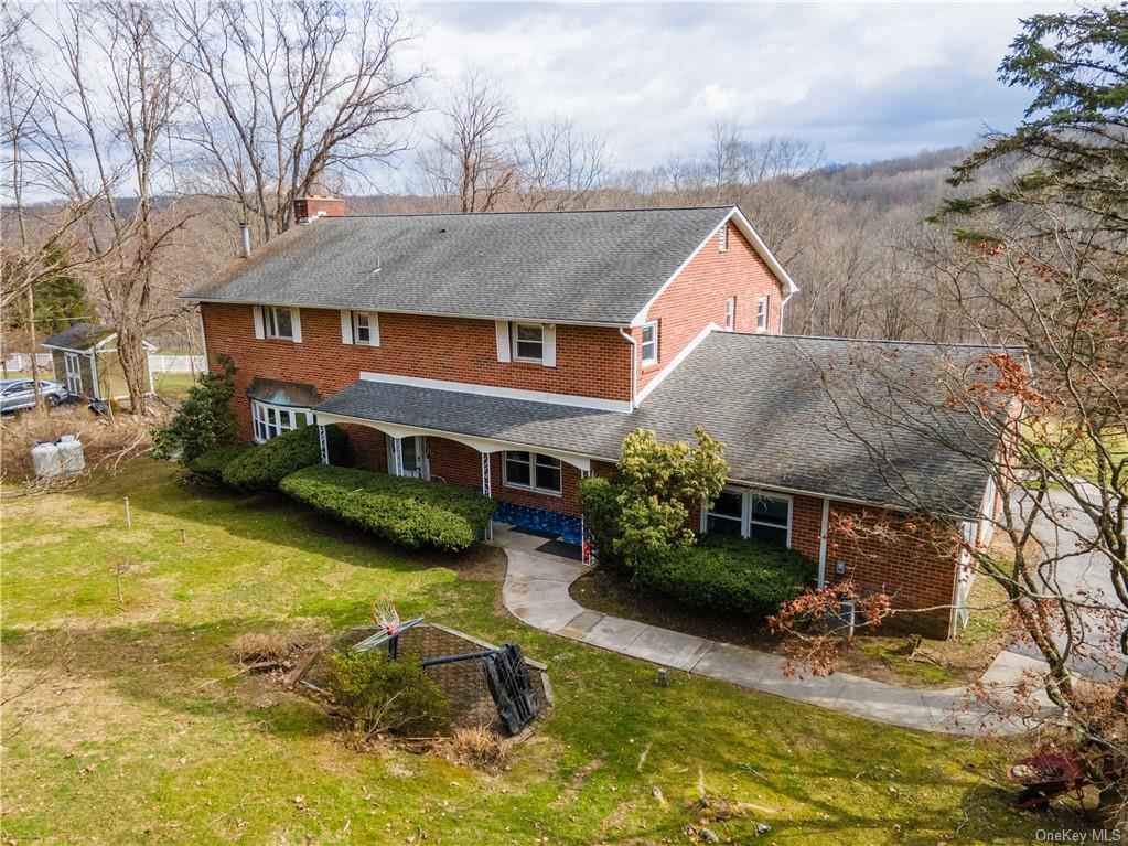 186 Mahopac Ave  