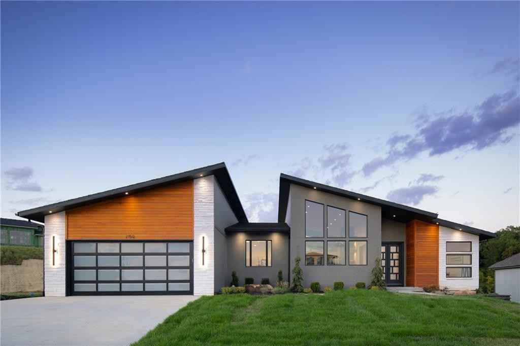 2150 Palisades Dr  