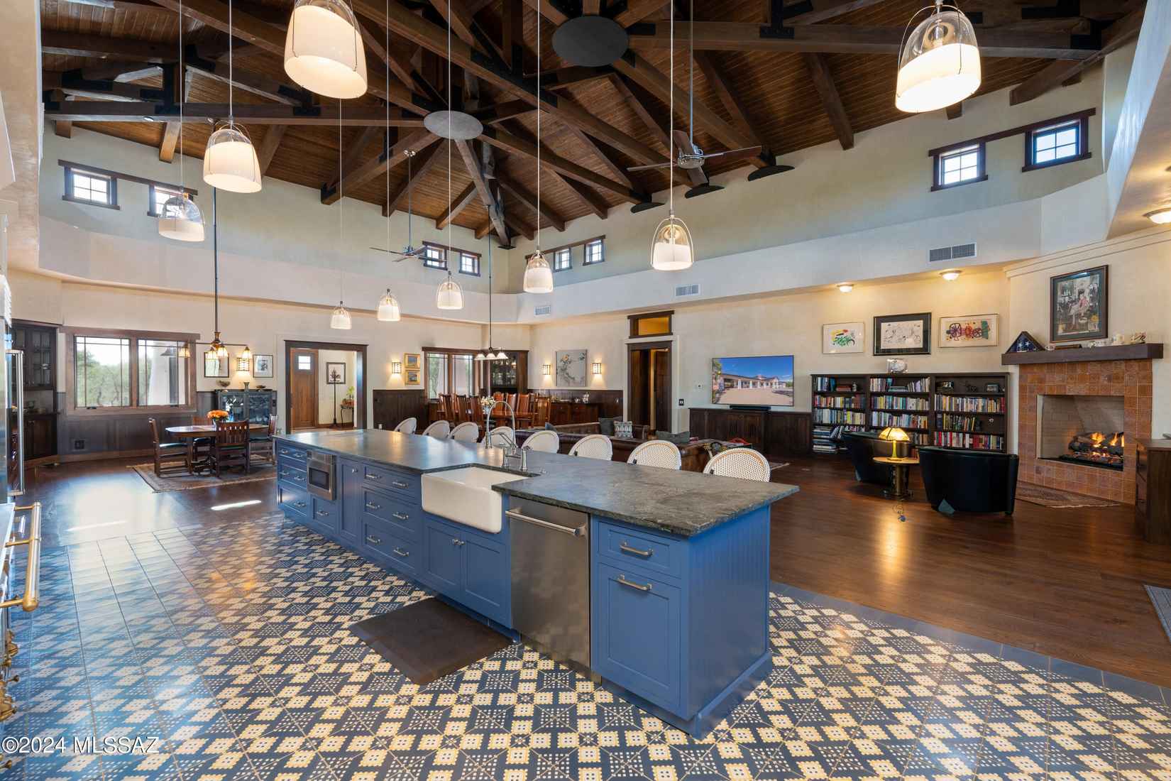 11745 E Rancho Los Rios Dr  
