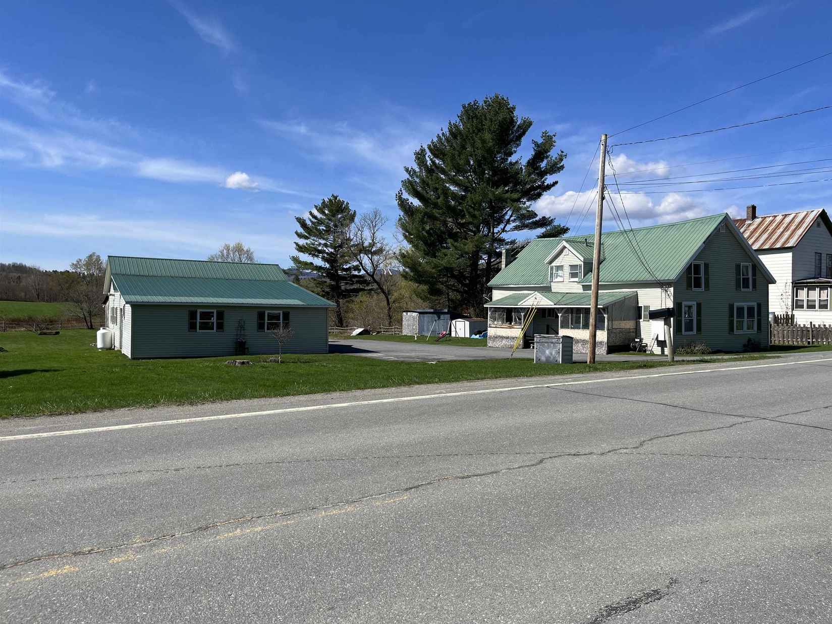 352 East Main St  