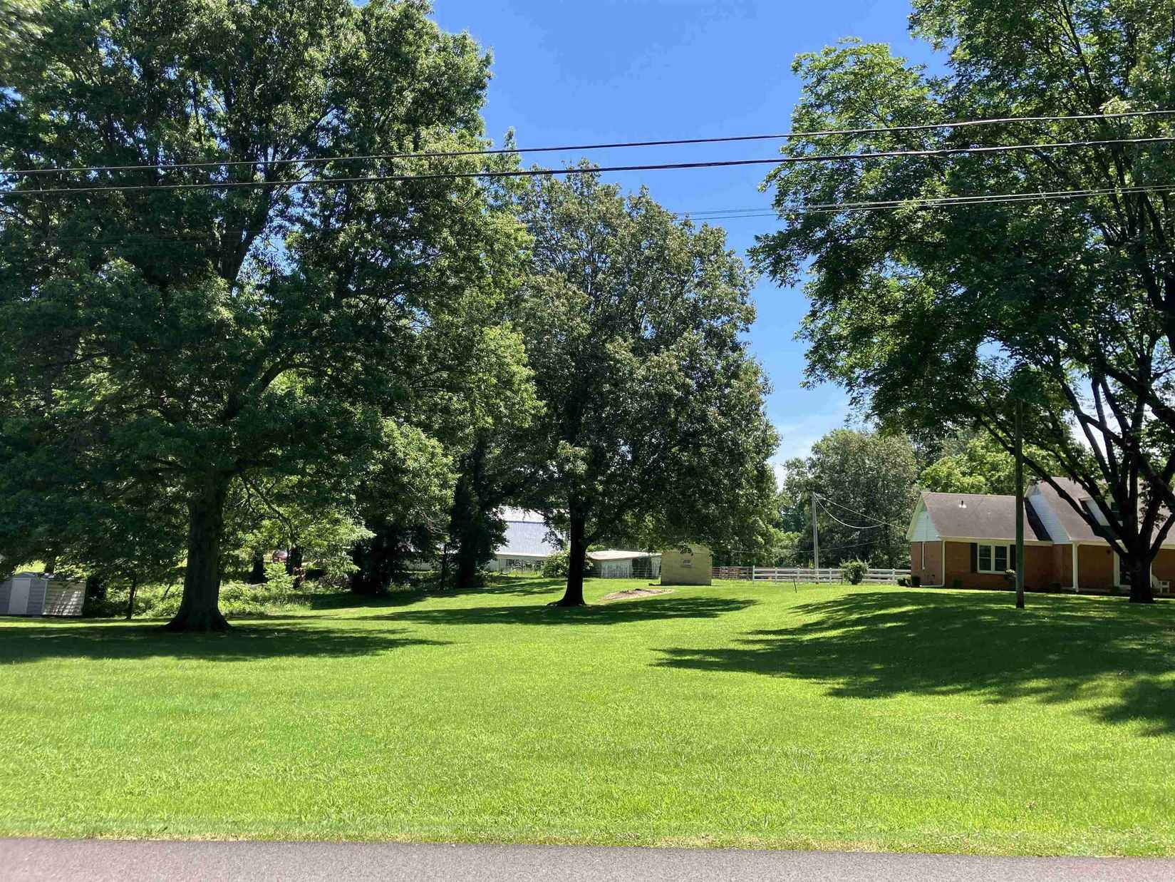 702 S 12th Ave  
