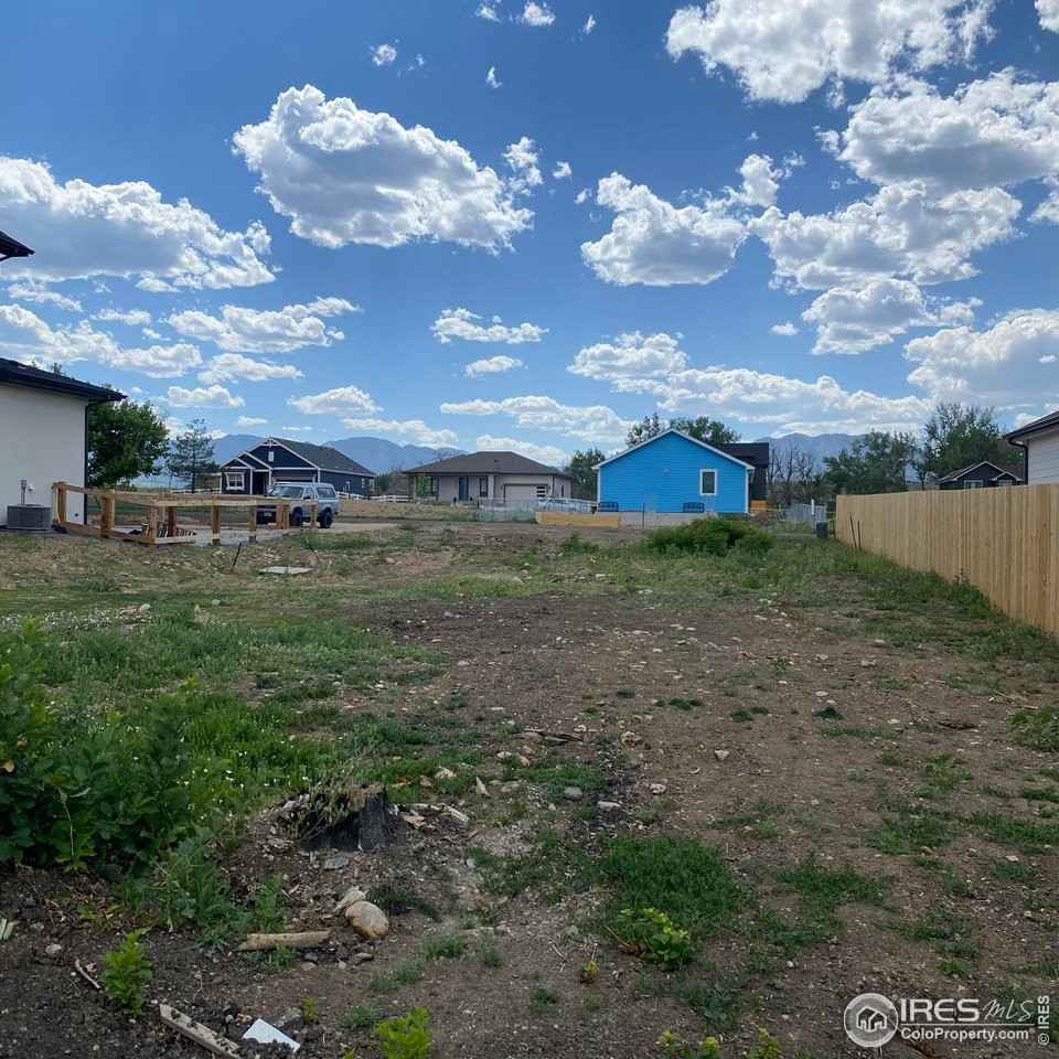 409 2nd Ave  