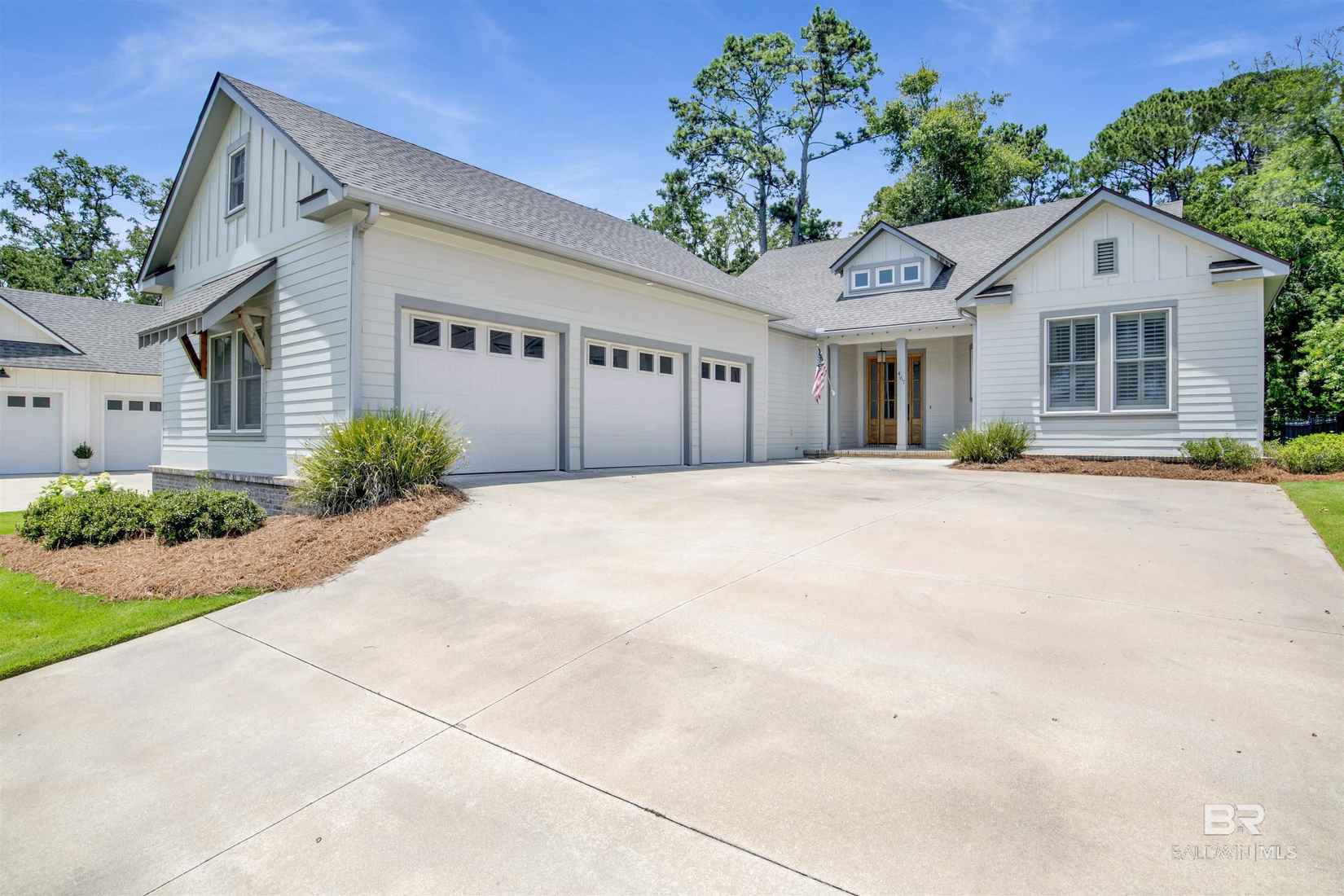 467 Colony Dr  