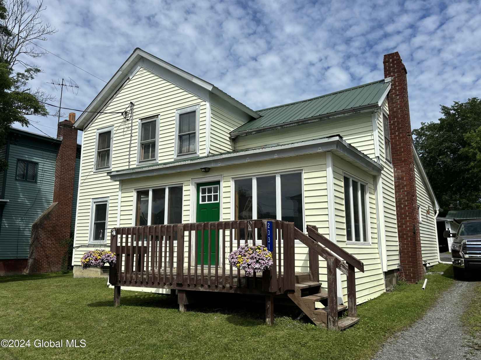 2331 State Rte 165  