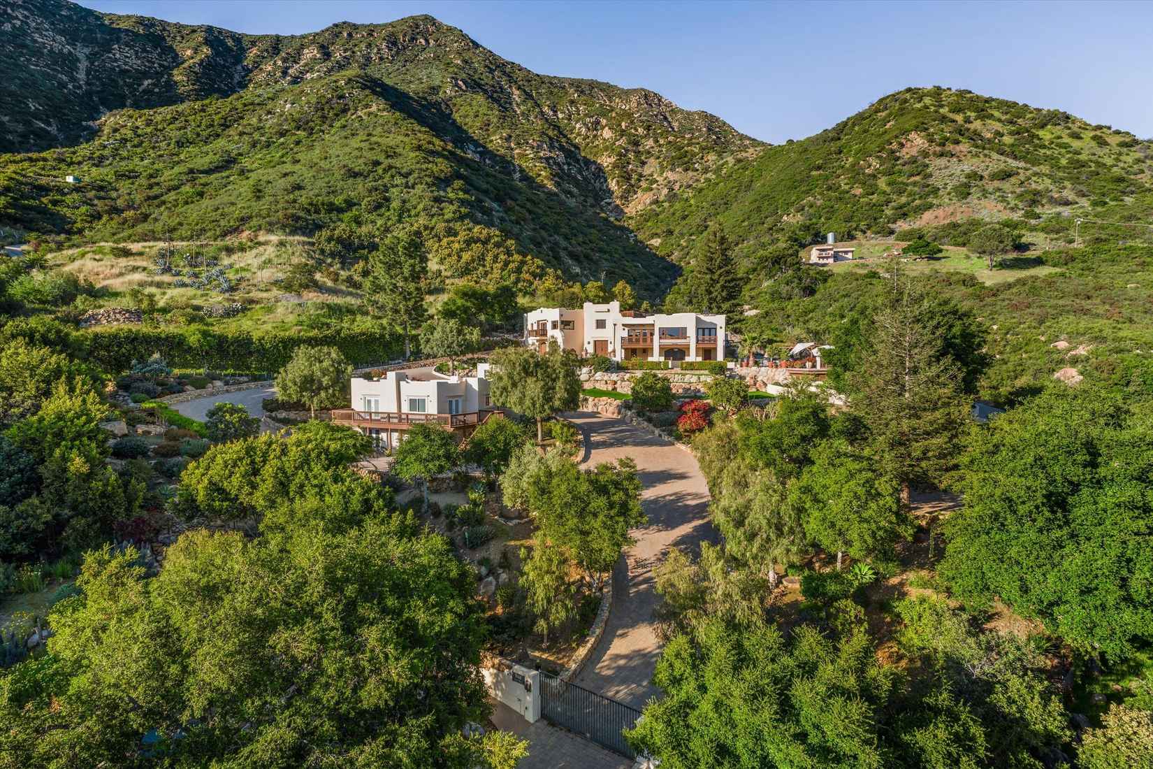 1090 Toro Cyn Rd  