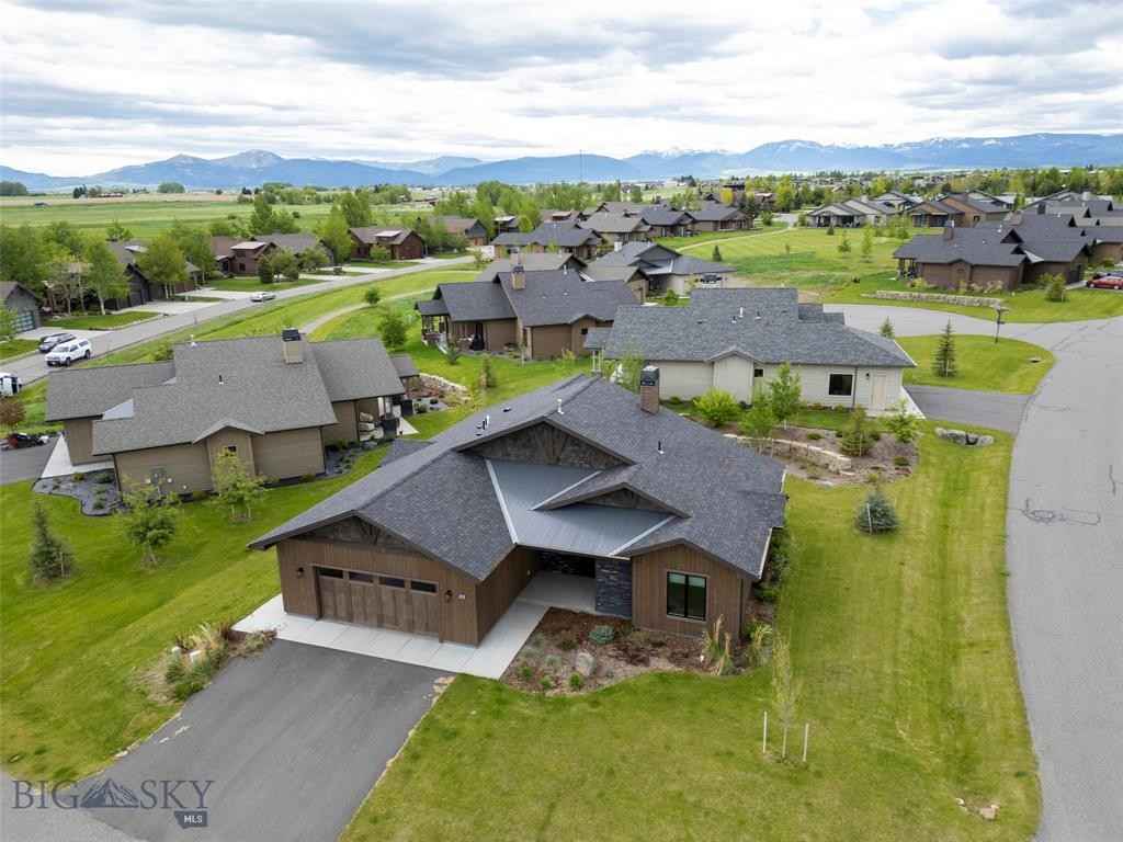 203 Wickwire Way  