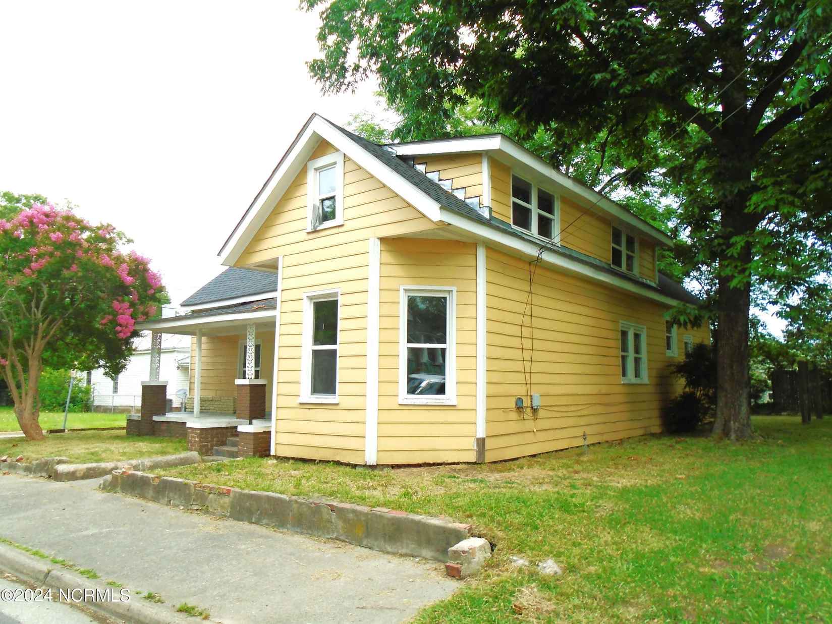 121 N Tillery St  