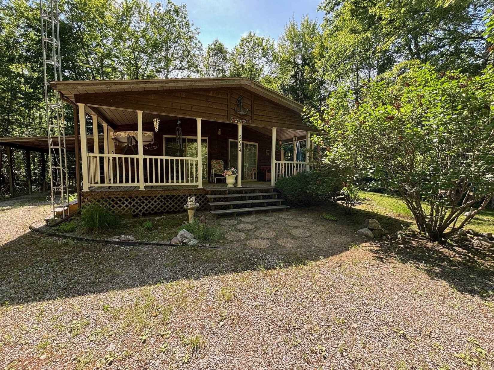 2054 Birchwood  